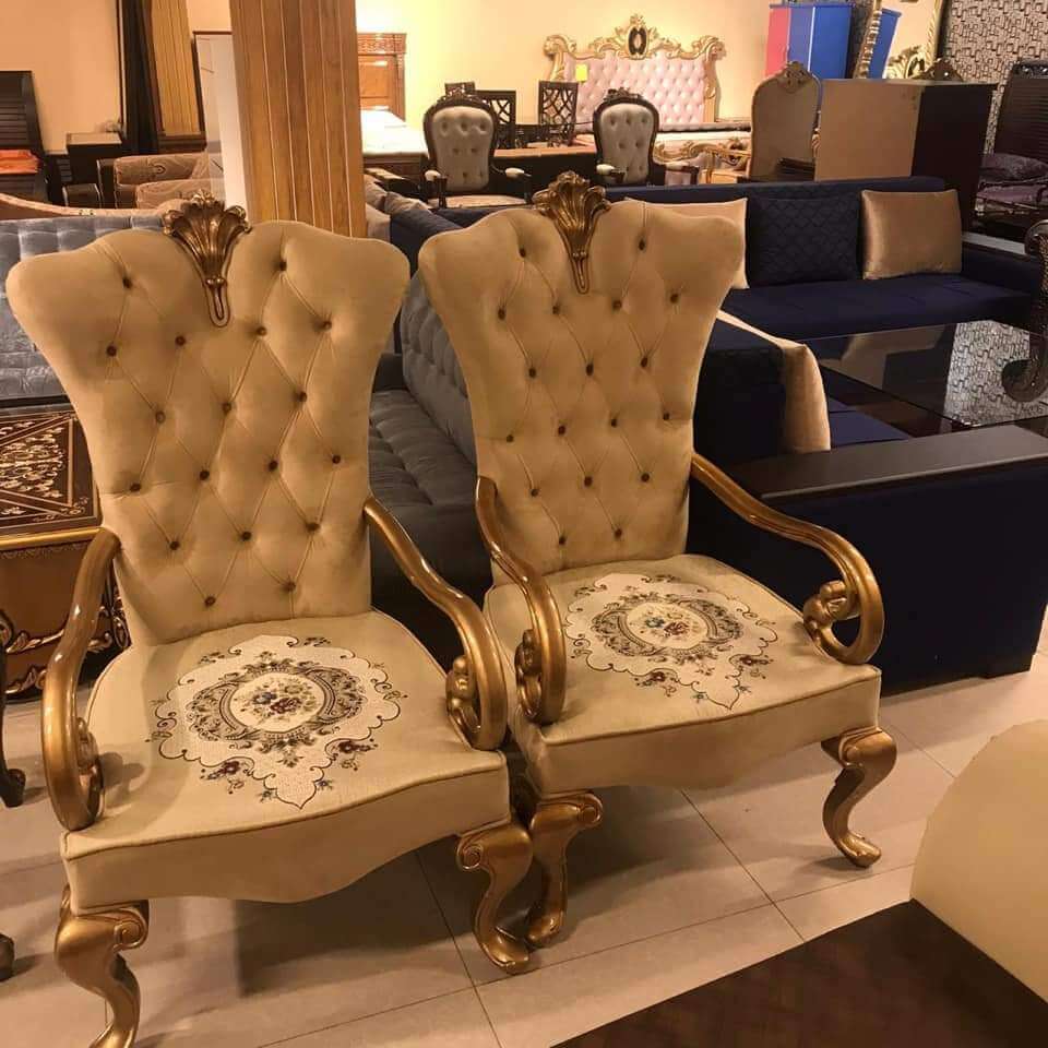 Royal Bed Room Chairs