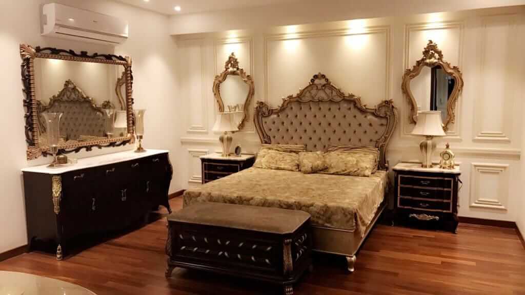 Modern And Antique Design Bed Set