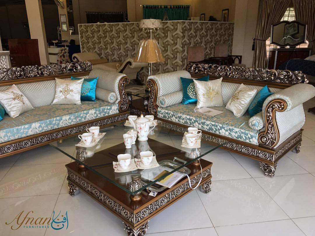 Wail Style Sofa Set