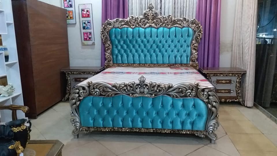 Pure Shesham Modern And Classic Design Of Bed Set