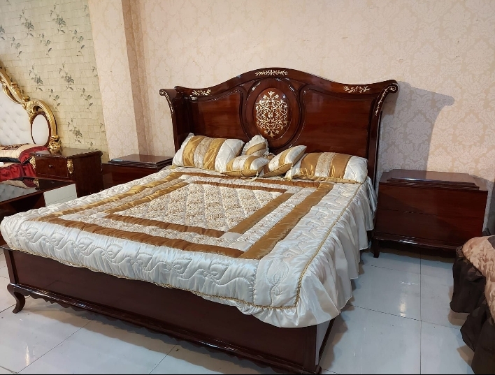 Pure Shesham Fully Curved Bed Set