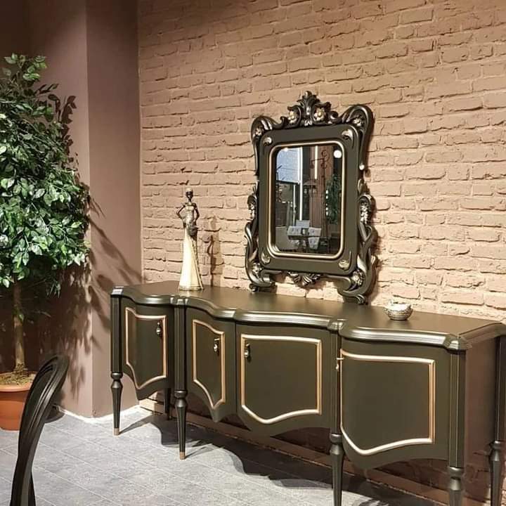 Victorian Style Console With Frame